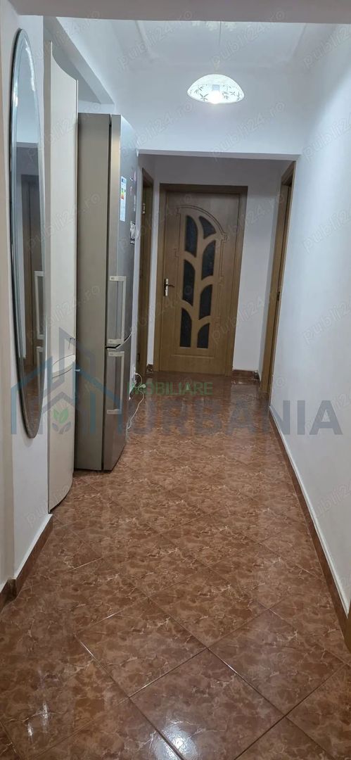 Inchiriez apartament 3 camere decomandat - Poză 1