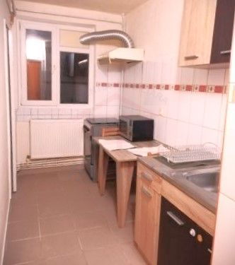 79.900 Euro neg, 3cam, dec. liber, et 1, utilat si mobilat str.Traian - Poză 4