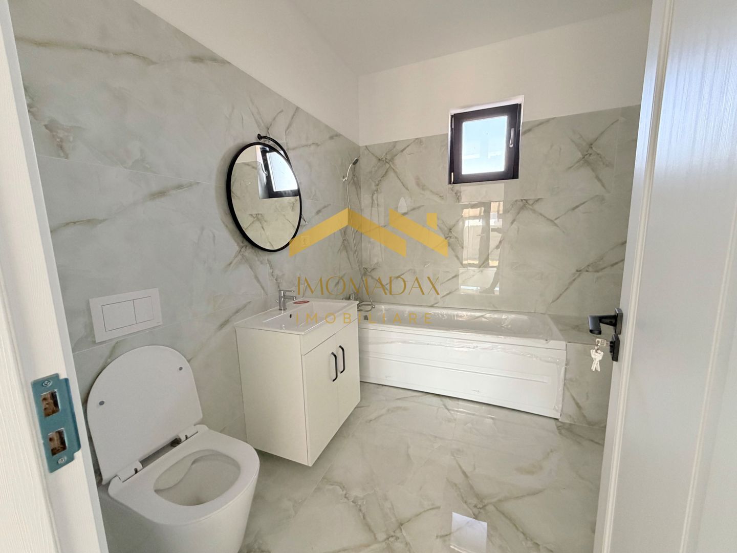 -Casa Individuala - Parter - 4 camere - - Poză 16