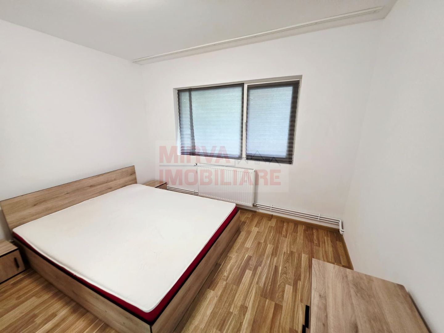 Apartament 3 camere de inchiriat, 9 Mai, 2 bai, beci - Poză 22