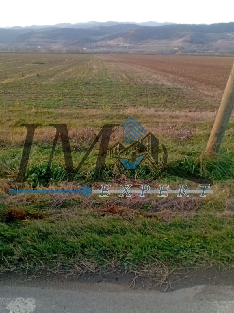 Teren intravilan de vânzare in Vintu de Jos - Poză 4