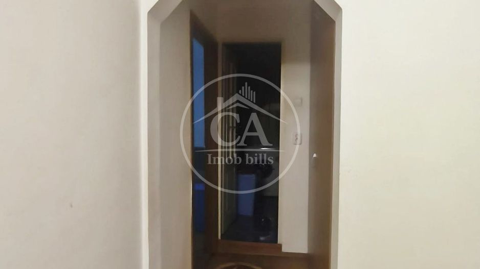 Apartament cu 2 camere de vânzare în zona Rogerius, Oradea - Poză 12