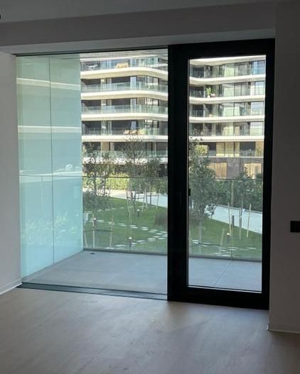 Studio premium, One Lake Club, vedere curet interioară, complex exclusivist - Poză 1