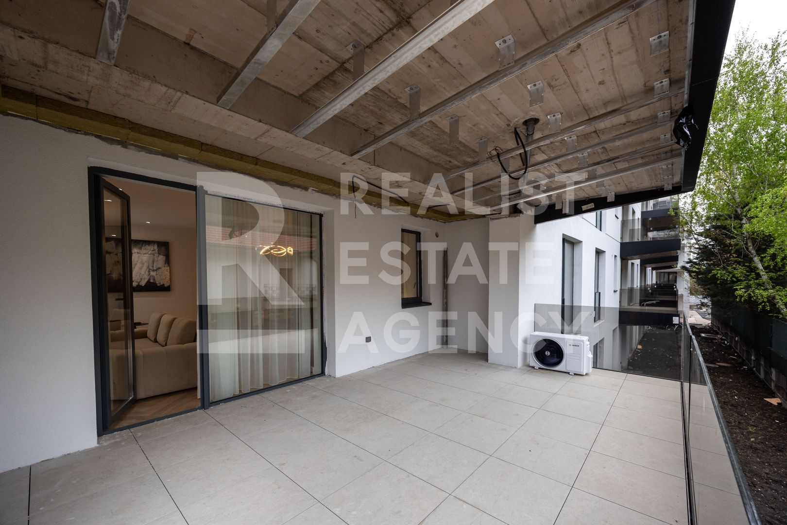 Vânzare, apartament cu 2 camere, zona Voluntari - Poză 18