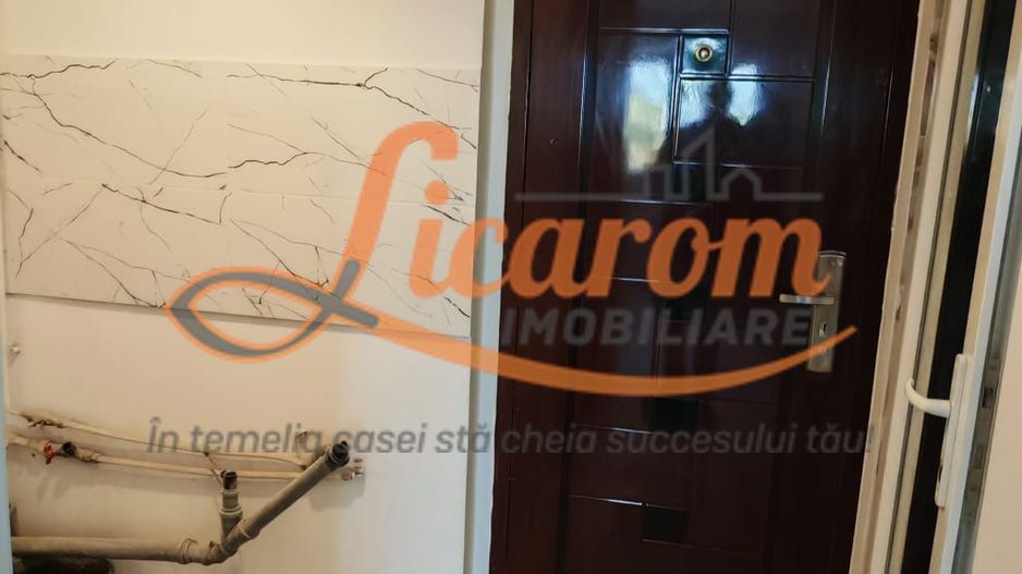 Garsoniera 22 mp,transformata din camera de camin,recent renovata. - Poză 9