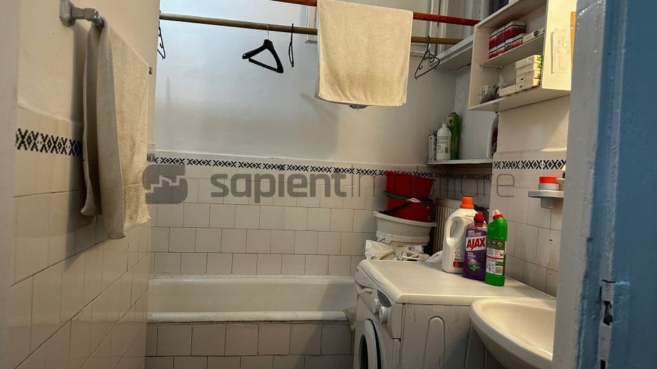 Apartament la casa cu 4 camere si acces auto, ultracentral - Poză 13