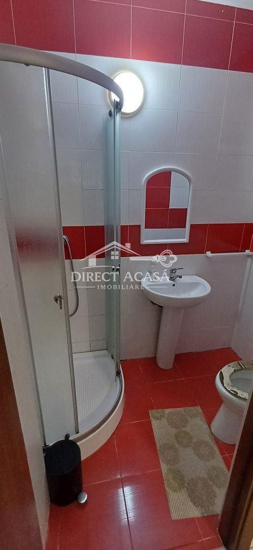 Apartament cu 3 camere de inchiriat-str Suceava-Cartierul Dambu - Poză 4