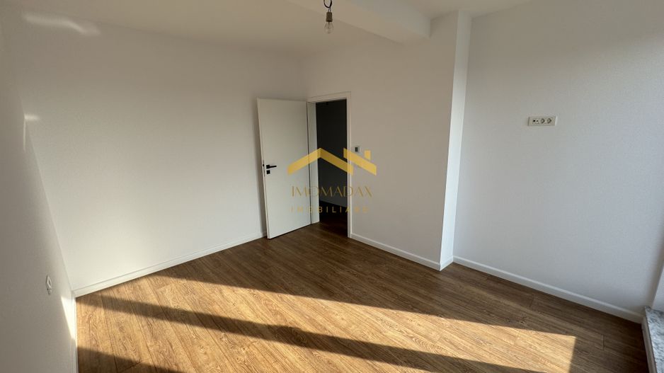 Bucovăț-Duplex P+E-4 Camere - Poză 16