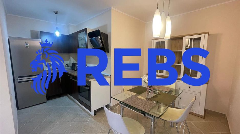 Apartament cu 3 camere la curte in zona Complexului Studentesc open space - Poză 2