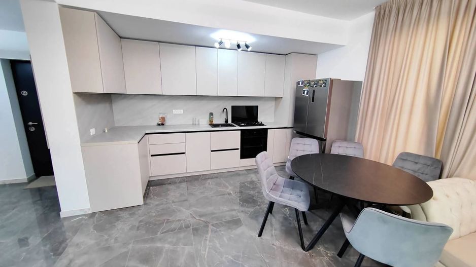 Apartament cu 3 camere de închiriat în Giroc - Poză 2