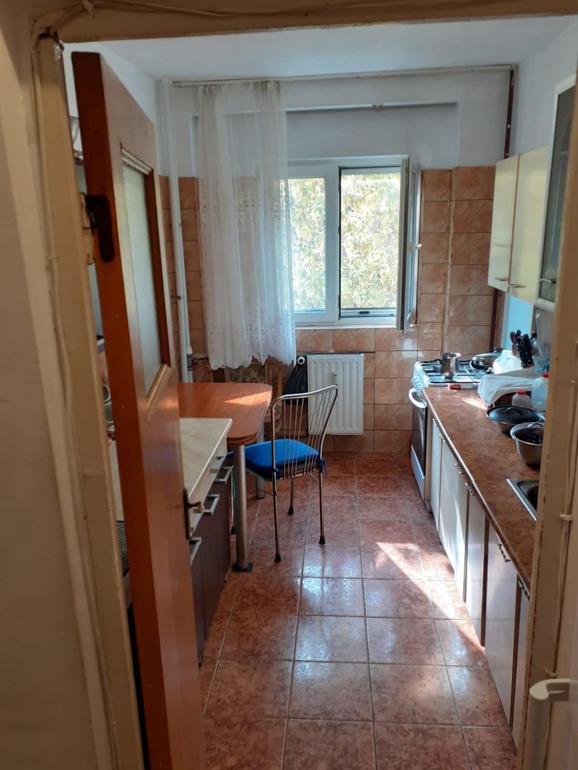 Apartament 2 camere Drumul Taberei - Poză 3