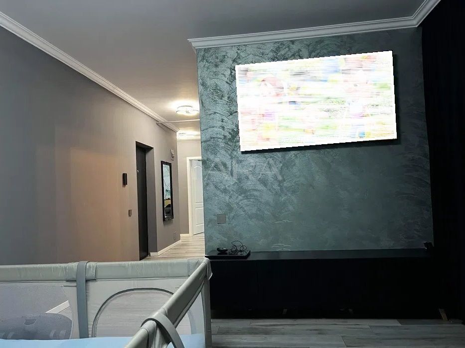 Apartament cu 3 camere de vânzare în Floresti - Poză 2