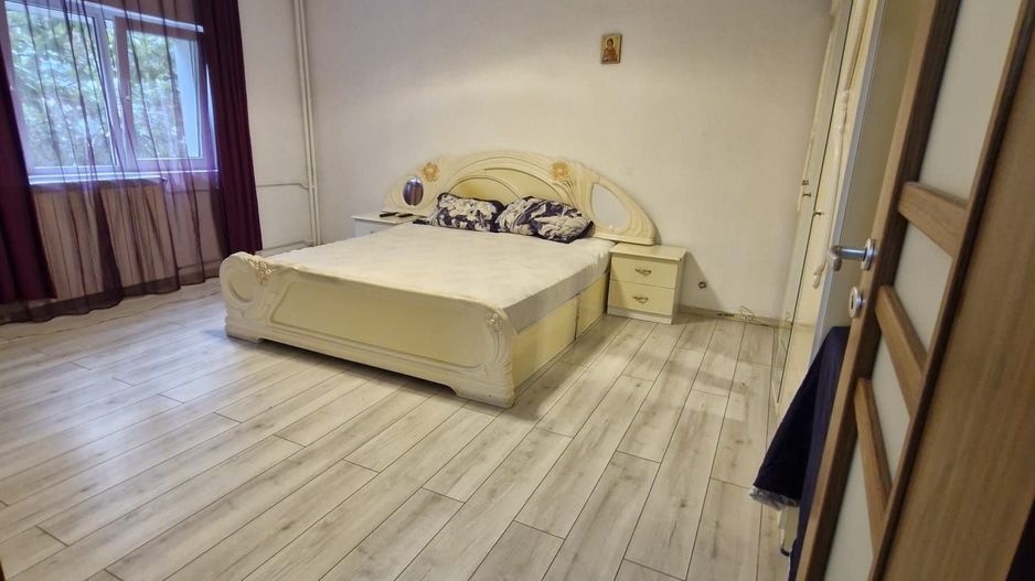 Vanzare Apartament de 3 Camere pe Calea Vitan – Vis a Vis de Mall Vitan - Poză 3