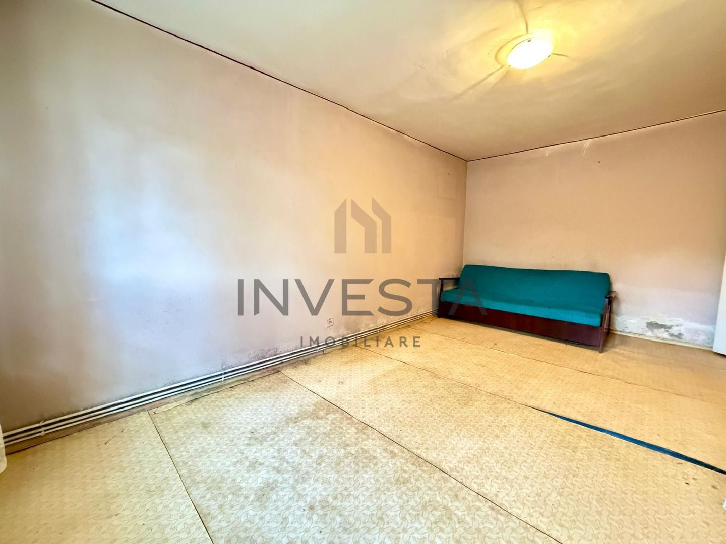 De vanzare apartament cu 3 camere pe strada Izlazului! - Poză 1