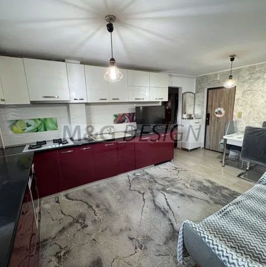 2 cam dec Girocului , 2 balcoane - Poză 1