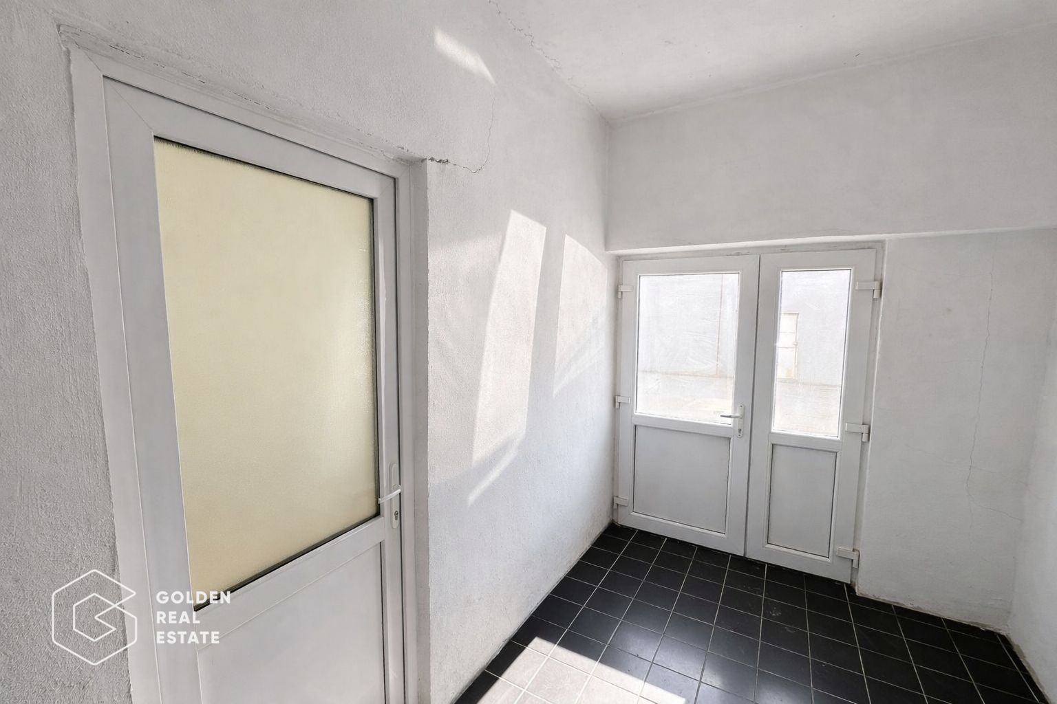 Hala 300mp, 3 camere, parter, pretabil destinatii multiple, zona Aeroport - Poză 10