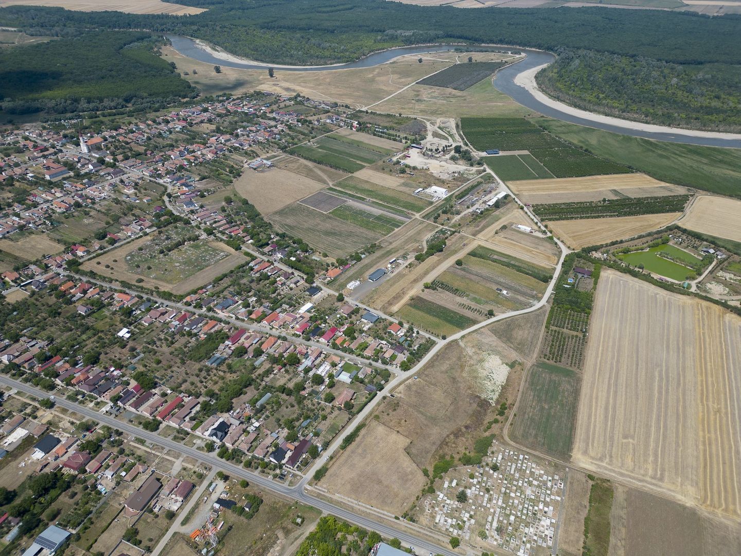 Teren intravilan 6.005 mp in Zădăreni - Poză 12