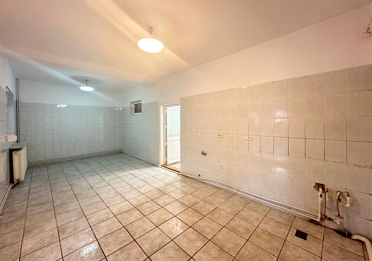 Oferim spre închiriere o proprietate de excepție zona Sisesti - Poză 16