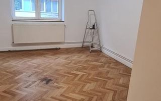 Apt de inchiriat dorobanti 3 camere nemobilat intretinere redusa - Poză 1