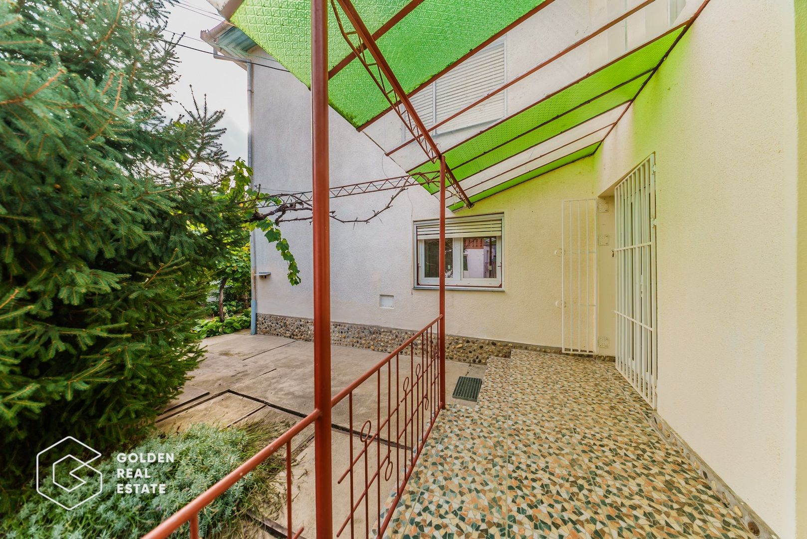 Vila superba, P+E,  Cuvin, 9 camere, 200 mp si teren 1300 mp plus anexa 3 camere - Poză 31