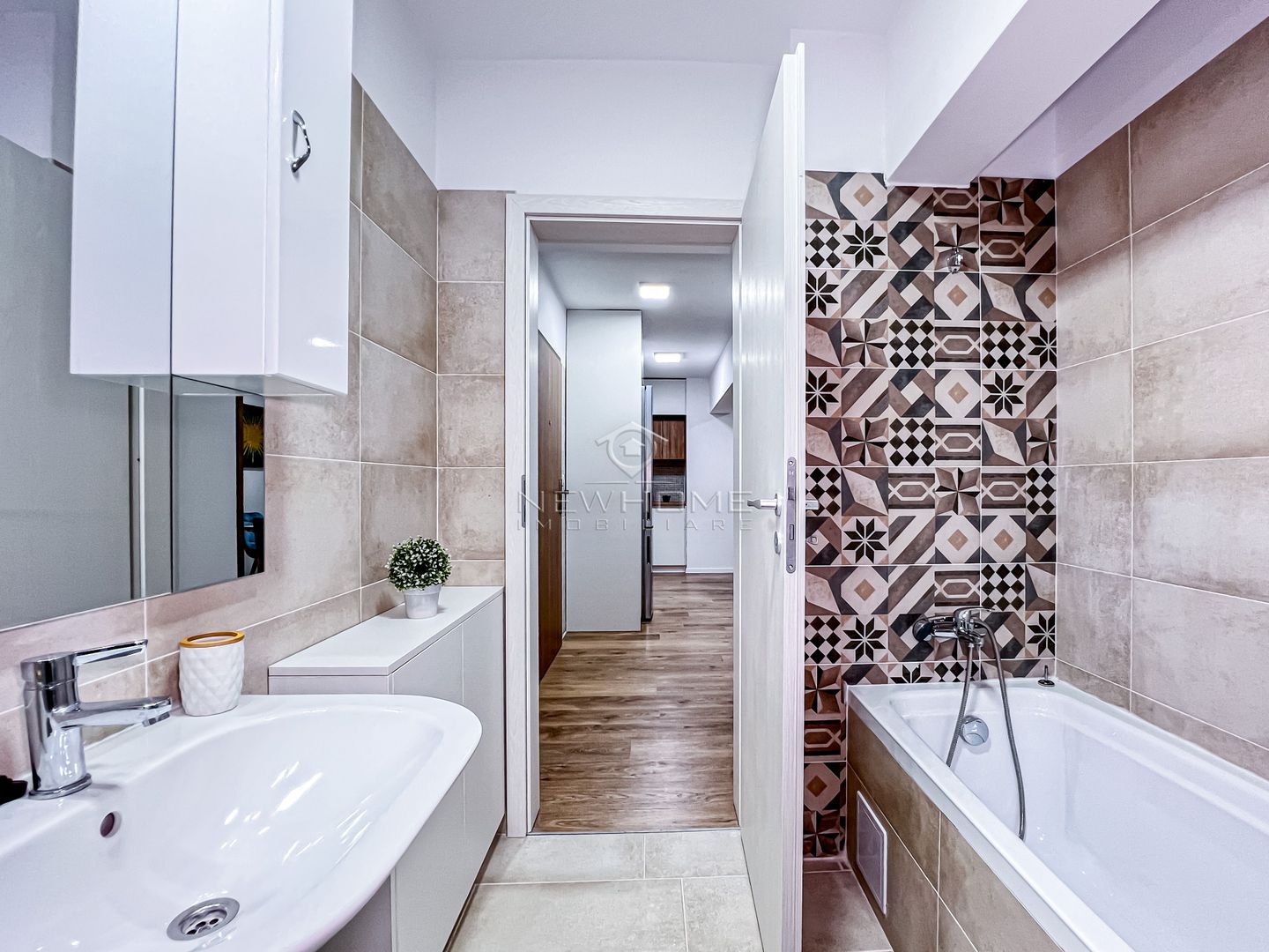 Apartament 2 camere decomandat, Viva City, zona Iulius Mall - Poză 9