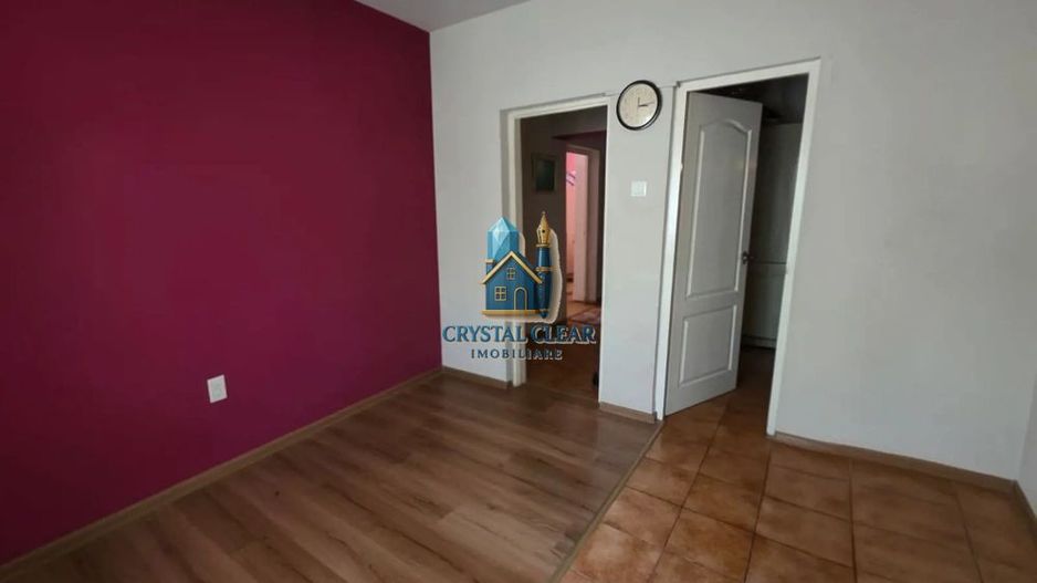 Apartament spațios cu 2 camere - zona Sântana de Mureș - Poză 3