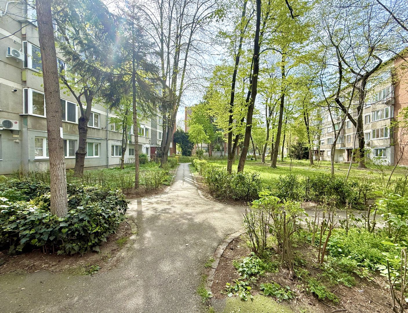 Apartament cu 3 camere zona Central - Medicină - Poză 4