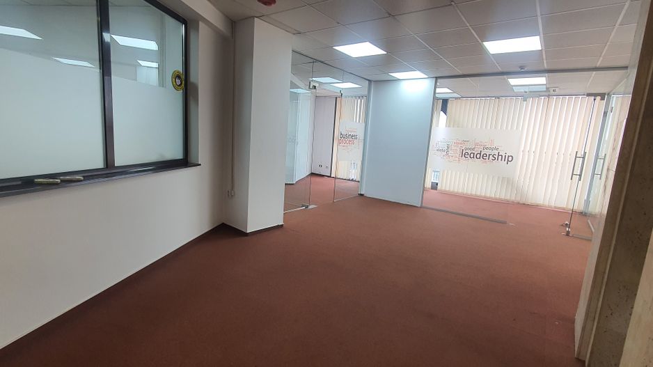 Spatii Birouri Podul Băneasa- Herăstrău - Poză 21