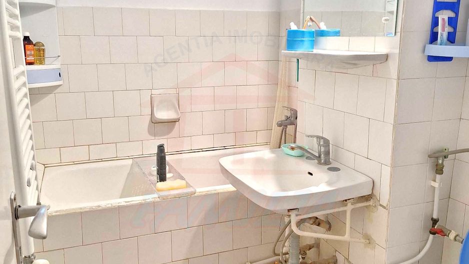 74.900 euro, 3 camere, Centru, etaj 3/4 - Poză 12
