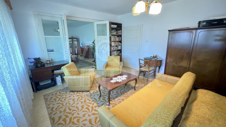 Apartament in vila, garaj, zona Grand Hotel Napoca - Poză 7