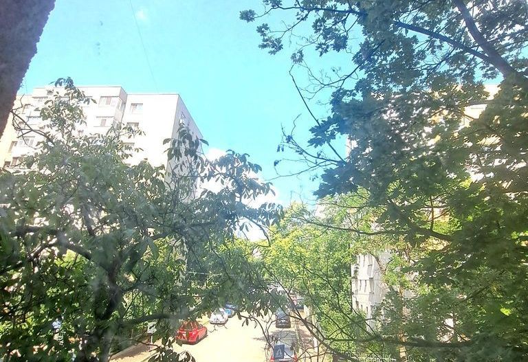 Vanzare apartament 3 camere Titan, 5 min. metrou 1 Decembrie, etaj 1/8 - Poză 8