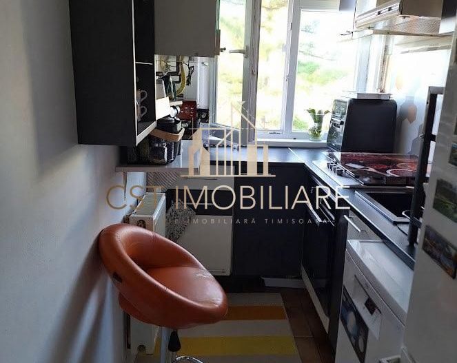 Aparatement 4 camere , Judetean - Poză 4