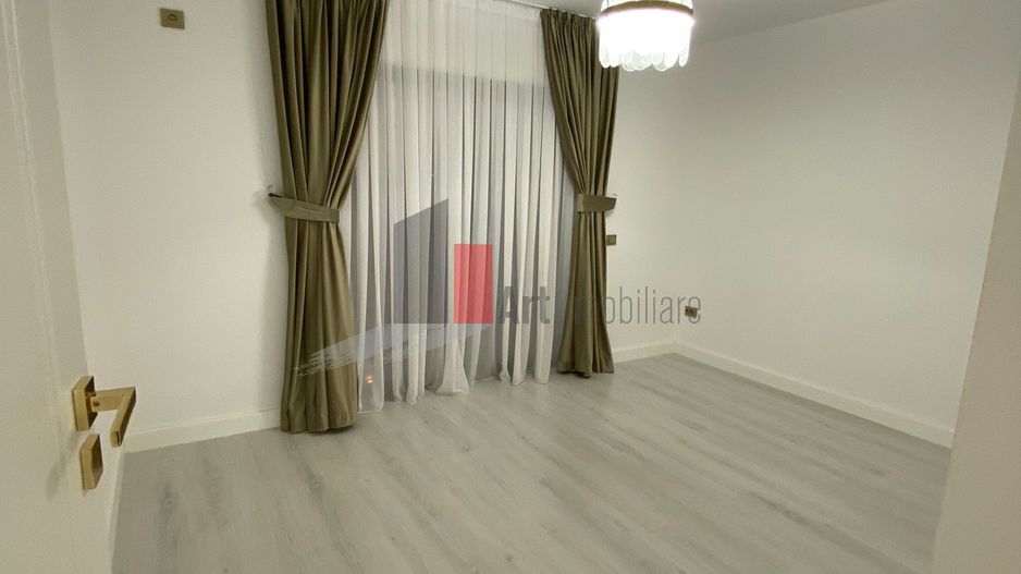 VILA IN PIPERA - Poză 12