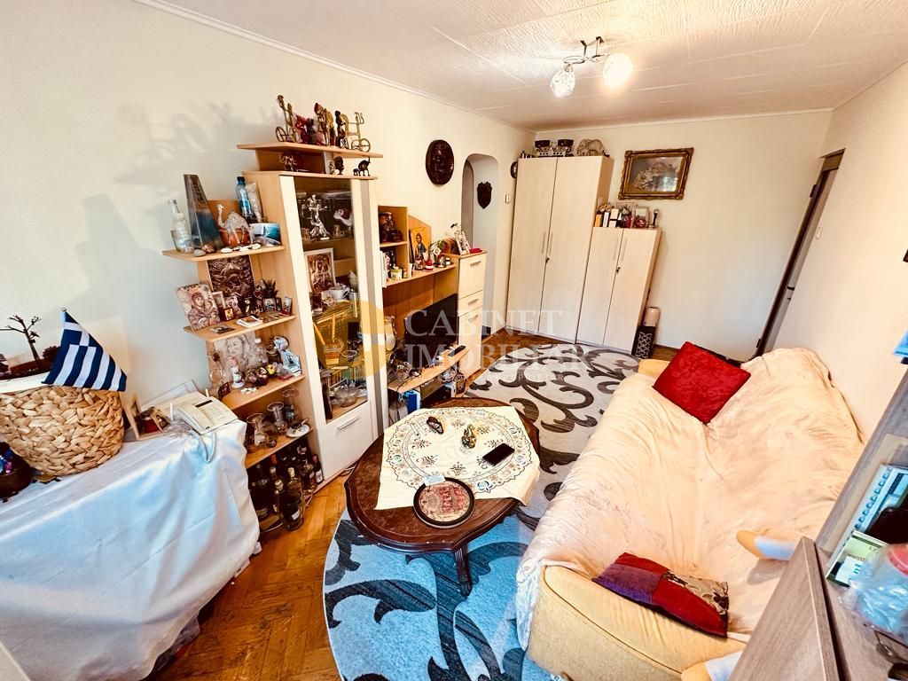 Rond Podu Ros - Apartament 2 Camere - Bloc Fara Risc - Poză 3