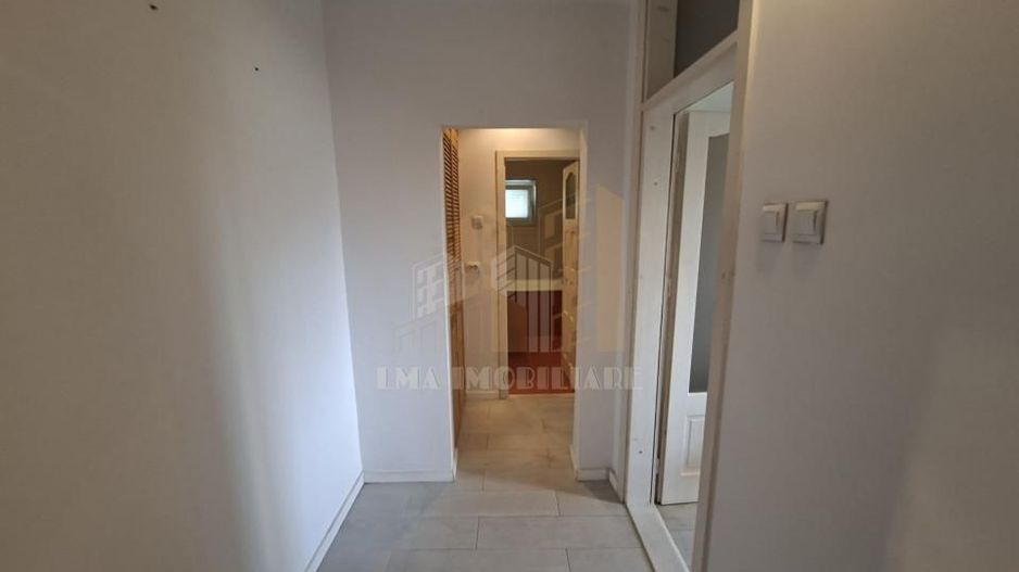 Apartament 2 camere decomandat Faget Brasov - Poză 2
