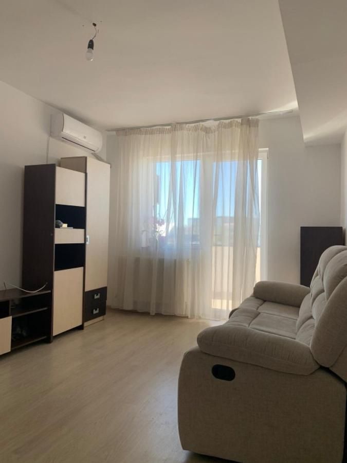 Apartament superb cu trei camere, Aparatorii Patriei, 124.000 € - Poză 3