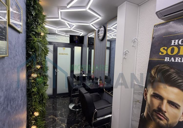 Barber Shop de Închiriat, Alexandru cel Bun - 2 Posturi, Amenajat și Mobilat - Poză 1