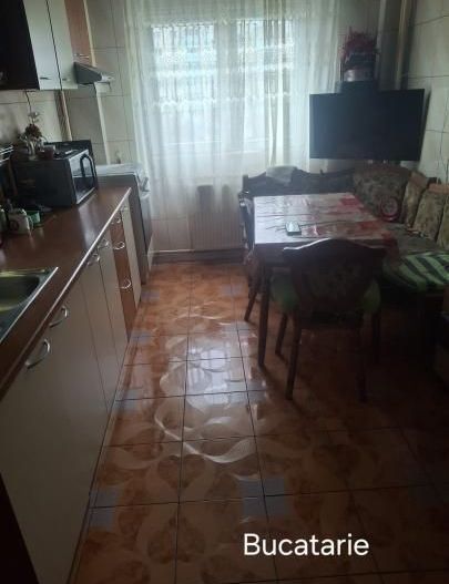 APARTAMENT SPATIOS LOC PARCARE ZONA BERCENI - Poză 3