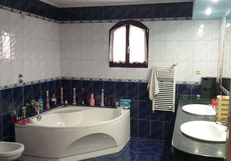 Casa S+P+1+M cu 28 ari de teren in Martinesti - Poză 6