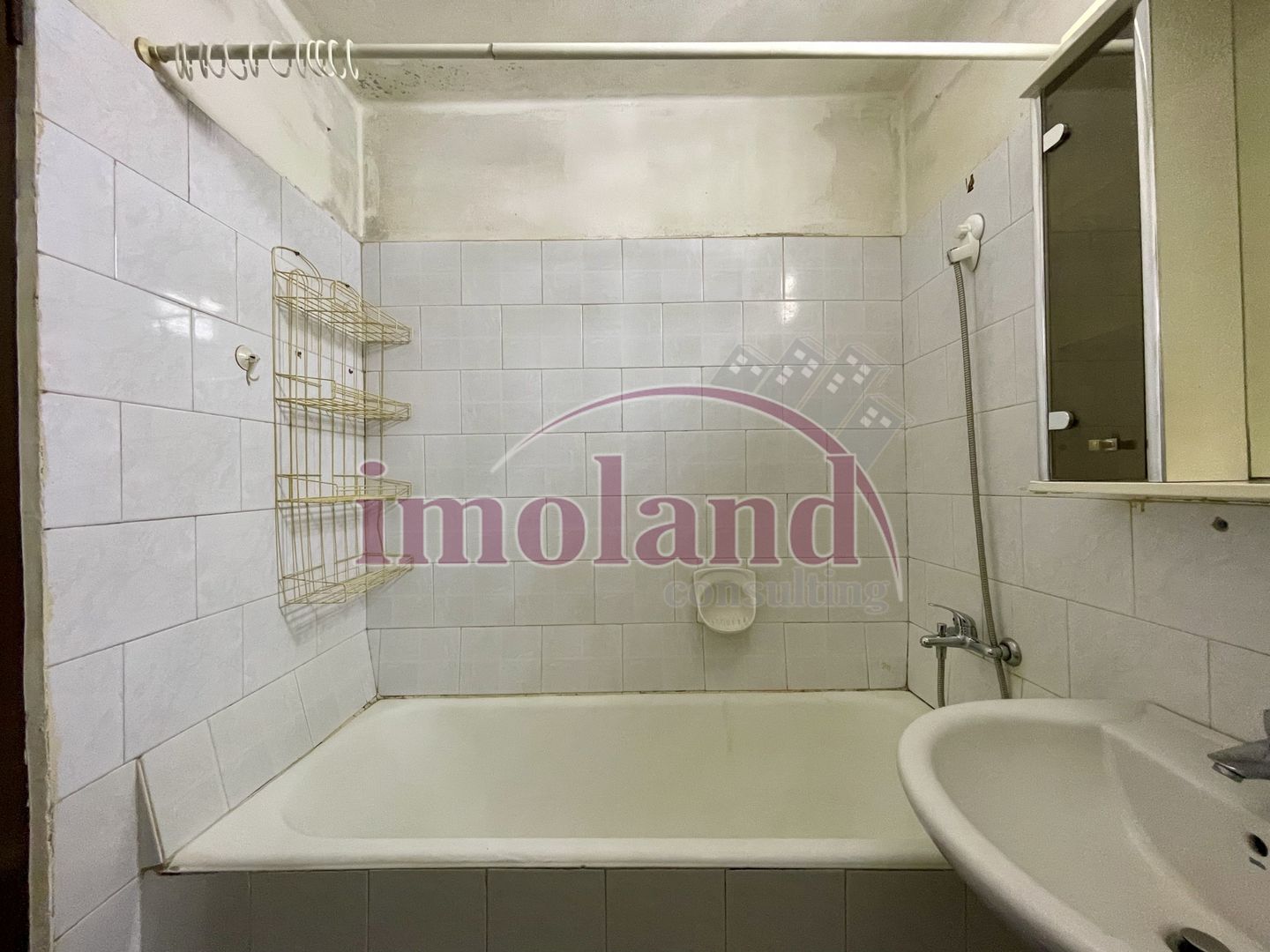 Vanzare 2 camere 50 mp, bloc 1980 - Militari, metroul Gorjului - Poză 13