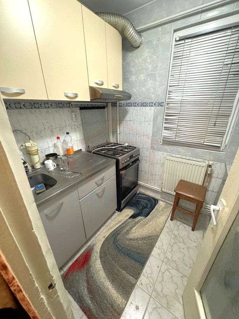 350 Euro-Inchiriere apartament 3 camere Micro 38 - Poză 8