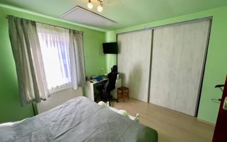 Casa duplex 100 mp utili, la intrare Sura Mare teren 1500 mp teren - Poză 14