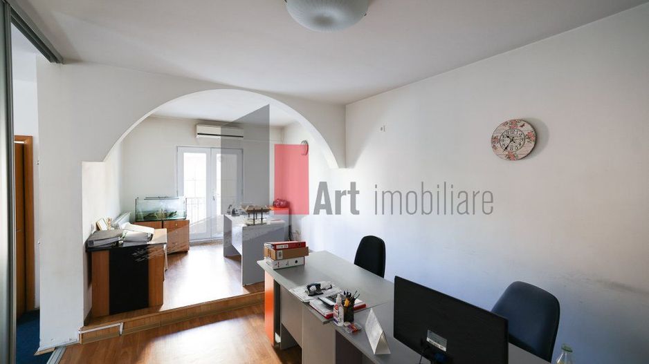 VILA SUPERBA IN DOMENII - ideal birou - Poză 9