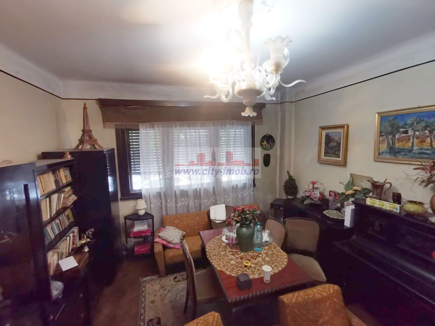 Vanzare apartament 3 Camere Universitate - Poză 2