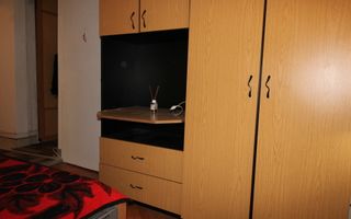 3 camere, situat in Complexul Studentesc, centrala proprie, familie, studenti - Poză 10