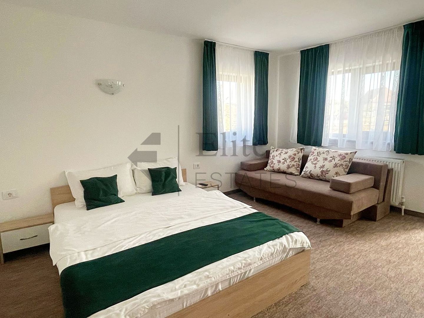 Pensiune de vanzare in statiunea 1 Mai - Poză 25