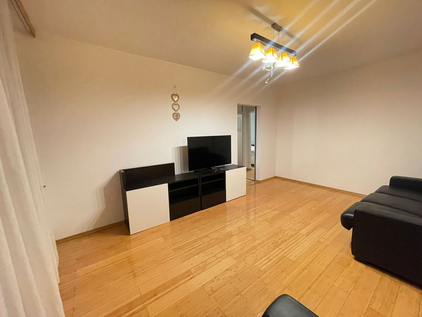 APARTAMENT SUPERB 1 MAI | METROU - Poză 3