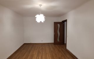 Apartament 4 camere, Etaj 1 de vanzare in cartierul 1 mai - Poză 2
