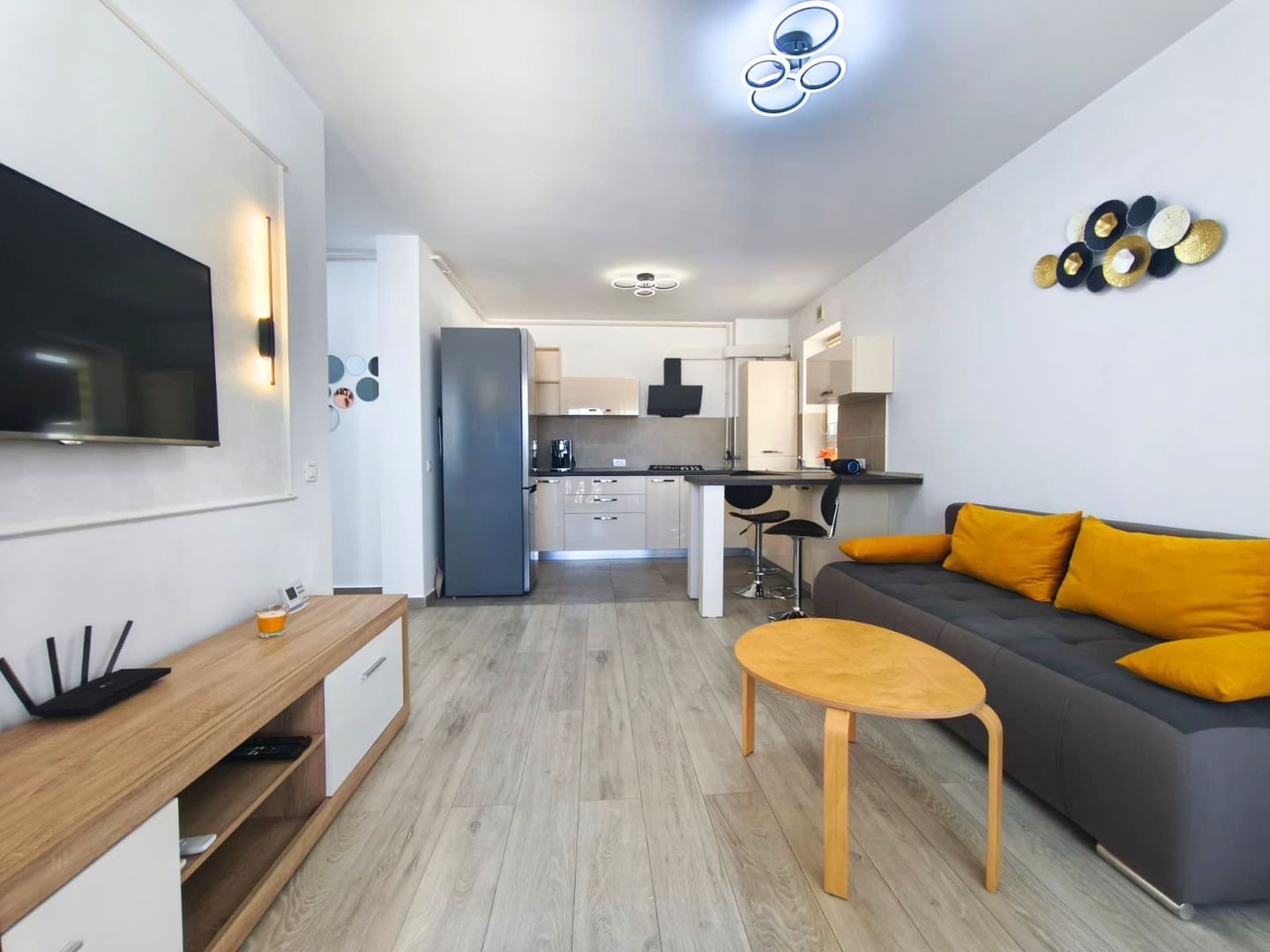 Studio Elegant în Kasper Coresi Balcon  Parcare  Boxă - Poză 6