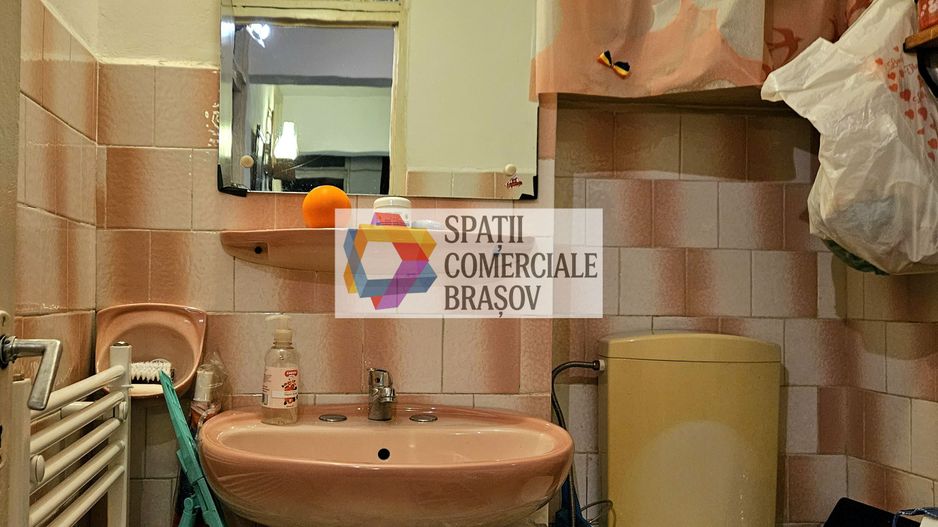 Apartament cu patru camere, zona Judetean 77mp - Poză 9